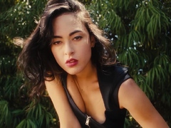 nude-teen-cools-herself-down-in-the-pool