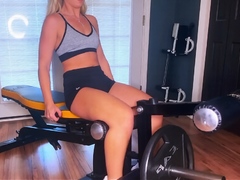 TaylorXclusive -  me for a little bit of my workout