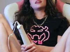 Hannah Owo Masturbates Her Wet Pussy With Vibrator On Chair