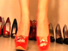 Meladys Shows Her Sexy Shoes