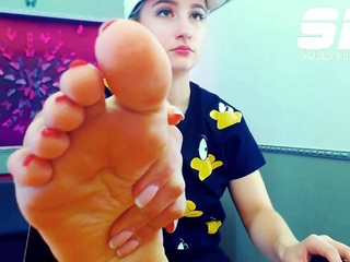 Flexible foot fetish masturbating with feet and hands