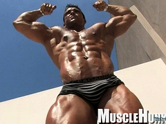 Muscle bodybuilder rimjob with cumshot