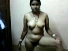 desi bhabi showing her nude and bj