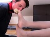 slaveboy bobby must sniff ebony feet in White nylons