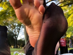 black-amateur-explore-hot-foot-fetish