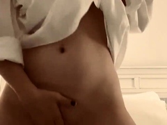 amberoticx-first-video-for-everyone-to-see-go-easy-on-me
