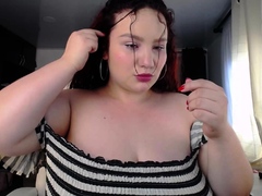 big-boob-brunette-masturbates-on-webcam