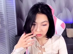 horny-amateur-masked-asian-teen-toying-on-webcam-show