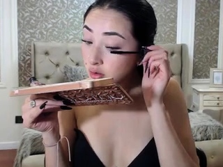 Amateur Webcam Cute Teen Plays Solo with Big Dildo