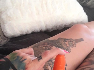 Wam fetish brunette toying her pussy