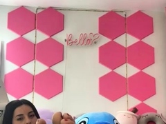 urine-fetish-brunette-teenie-toying-with-both-holes