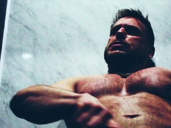 horny-hunk-dildo-drills-his-juicy-ass